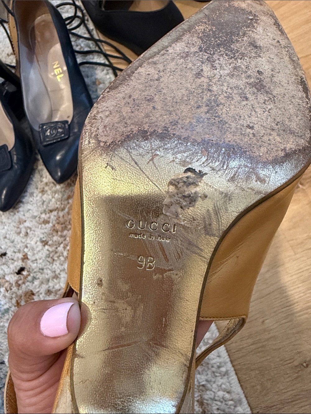 Gucci Tan and Gold Leather Slingback Mules - Picture 6 of 14